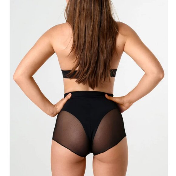 REV ACTIV shorts/bottoms - Black Mesh / XS - Picture 6 of 7